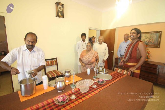 File:Nithyananda-Annalaya-2014-01-01-15escWo5KvhUUlldats3B xHU8kiL5p1k.jpg