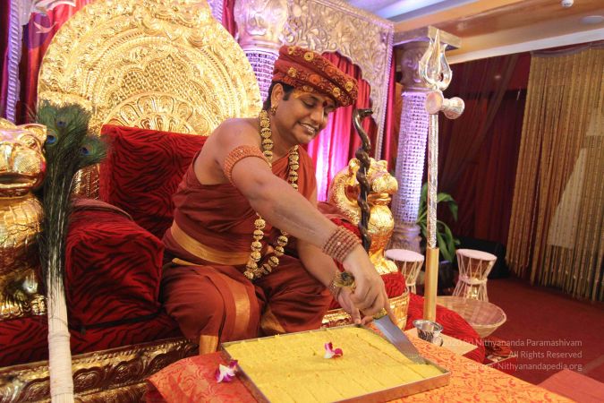 File:Nithyananda-Annalaya-2014-01-01-1 0rWkpI4Lexs ALr5YZ009W3xN8fkhp.jpg