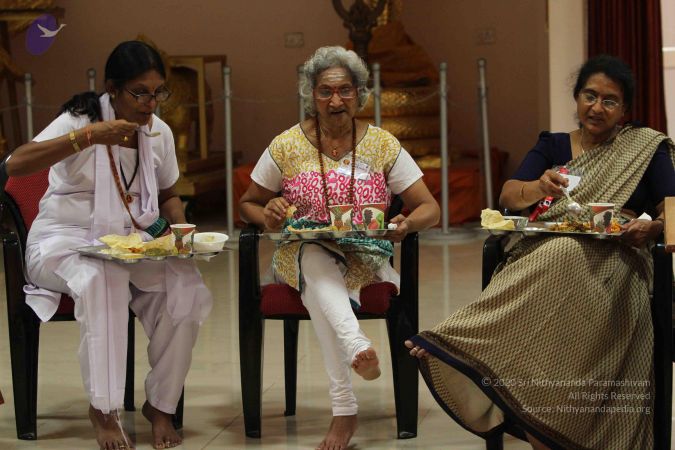 File:Nithyananda-Annalaya-2014-01-01-1 Uz--1AcjEHLap783xFl35QgRTAPghtd.jpg