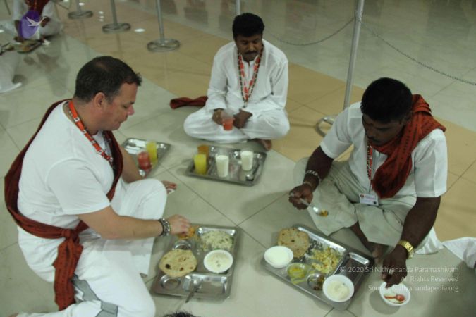 File:Nithyananda-Annalaya-2014-01-01-1sdJMnpTT7btpqSfbLAFBl8X NrPrJ5fb.jpg