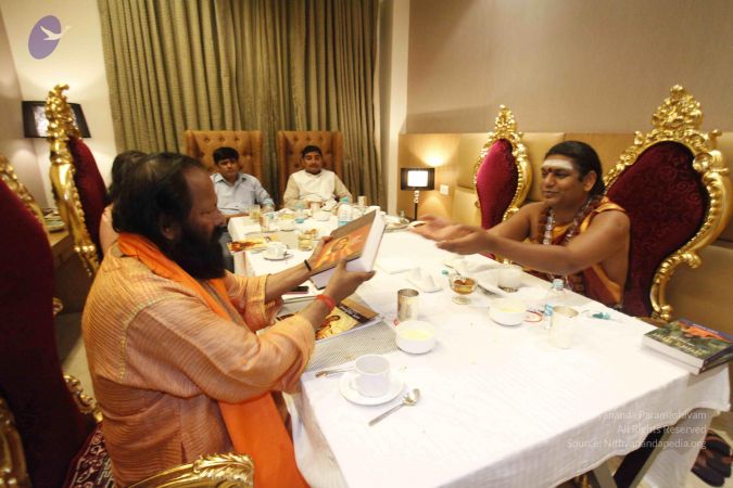 File:Nithyananda-Annalaya-2014-01-01-1 AJfoQlTVK8k3IxjGKNMpwkxZZUAIevM.jpg