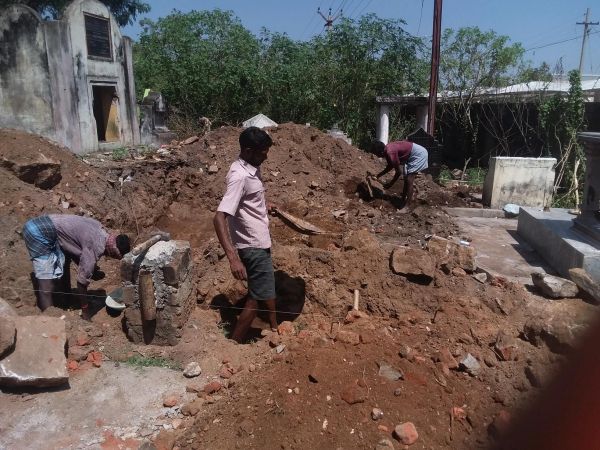 18 24 Feb 2021 - Mata Vibhutananda Puri Samadhi construction 009.jpeg