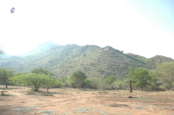 19780101 Inner Girivala Tiruvannamalai 10May2007 219-218.jpg