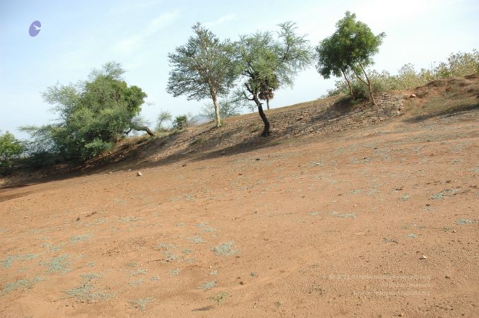 19780101 Inner Girivala Tiruvannamalai 10May2007 228-227.jpg