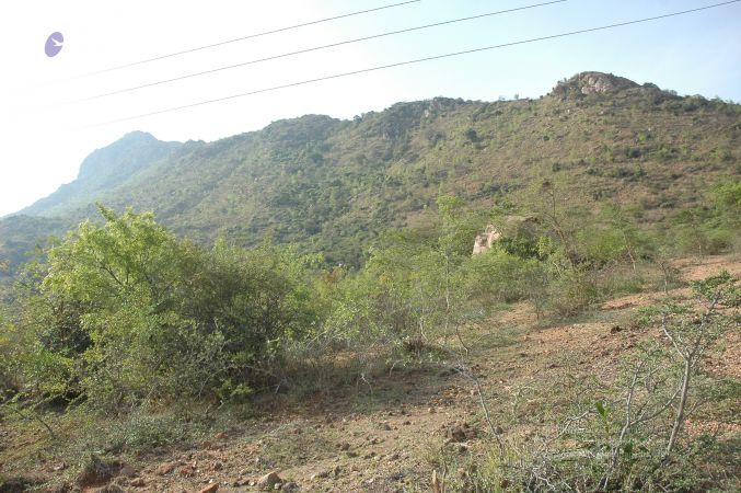 19780101 Inner Girivala Tiruvannamalai 10May2007 268-267.jpg