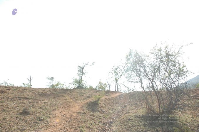 19780101 Inner Girivala Tiruvannamalai 10May2007 312-311.jpg