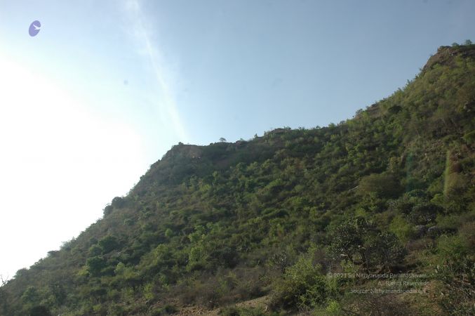 19780101 Inner Girivala Tiruvannamalai 10May2007 89-88.jpg