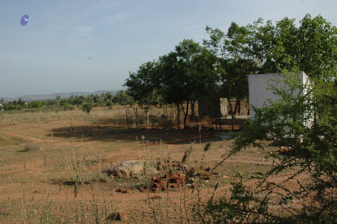 19780101 Inner Girivala Tiruvannamalai 10May2007 97-96.jpg