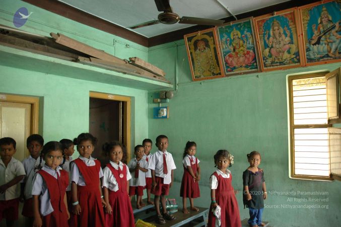 19780101 Photo 15 1Ow-MhZuYHbLdUAVOcUN2ase4niIb3KnN.jpg