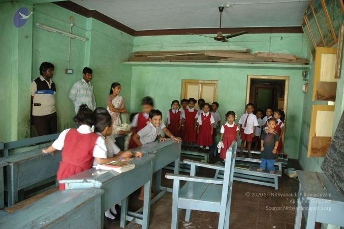 19780101 Photo 29 1qWYhrCS7wDHMgnaQ3UjE4I1UIuei7giP.jpg