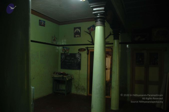 19780101 Photo 48 12UrODs6bwrD1rdHfXBfdgoDpEfYHY4b7.jpg