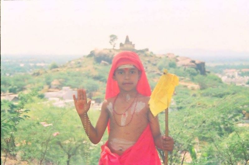 File:1988 saffron robe 2.jpg