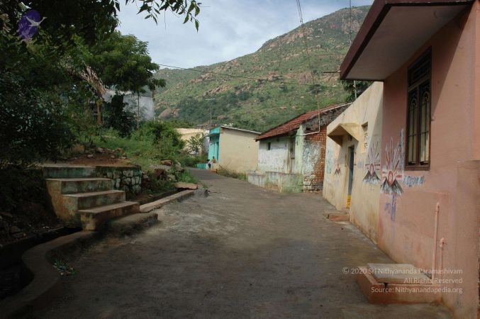 19890520 Photo 199 16LwOgp6j09a2kgsMhc4uEb b9ELaXxxN.jpg