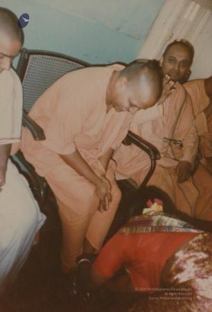 1997 RK Mutt Swamis Visit to TVM 7.jpg