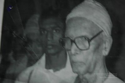1998 SPH with Ranganathanandaji RK Mutt.jpg