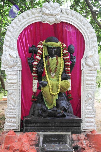 File:1 b 20110606 WM.jpg