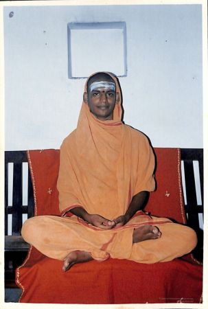 2000 2000 Swamiji in TVM 1 -01.jpg