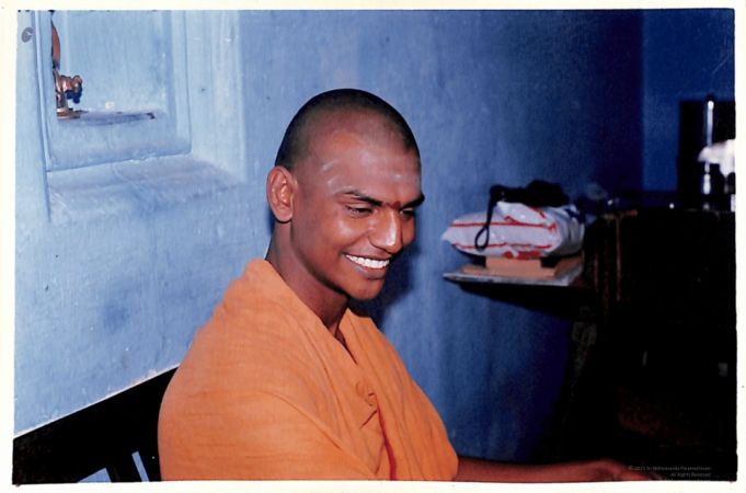 2000 2000 Swamiji in TVM 3-06.jpg