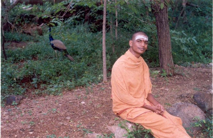 2000 2000 Swamiji in TVM 5-03.jpg