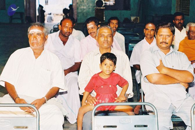 20010101 Photo 49 1b-Q3Gmj6jk5ATjD0xzVQQHms1di6L1VH.jpg