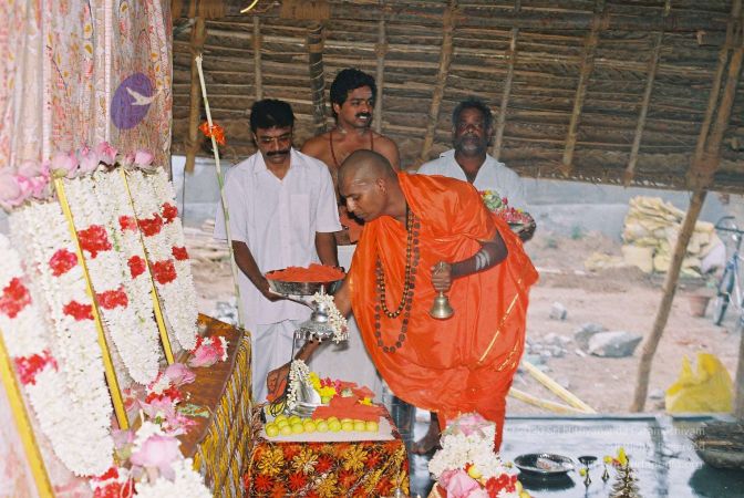 20010705 Photo 45 1geZKPTON0PEagAHATni2zhw2g8I 9D0b.jpg