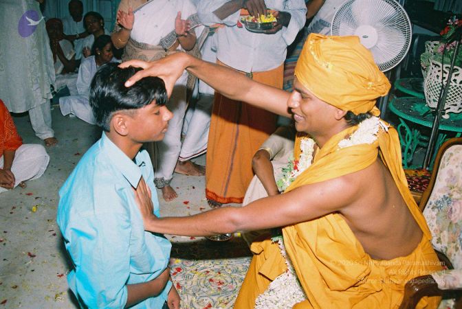 20020101 Photo 13 1Z6m9- sDhbAPdhiBleUBANjhjt5dia6l.jpg