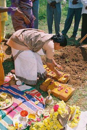 20020101 Photo 14 1zDD0qbkbEMyuxBE87k9hRGeLhVqpZPbx.jpg