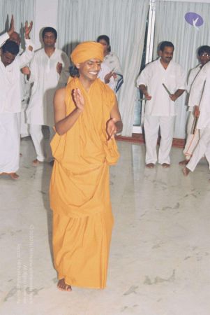 20020101 Photo 197 1fiJglOislJlZ5nu7PFOnNNYUQNR7YpnH.jpg