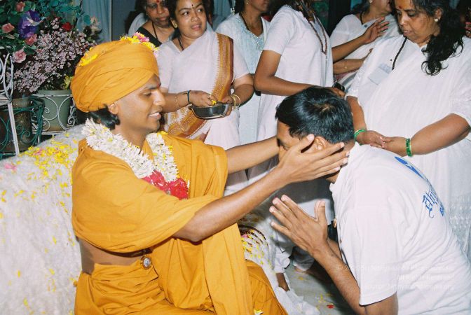 20020101 Photo 25 1JpMu9VOABFpH20vZVaYcXEF1k2-N3ahD.jpg