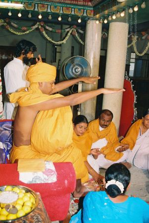 20020101 Photo 33 1IQBqveRXYmutZgIZdcx-5s1eM4Qf0MgX.jpg