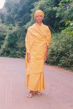 20020101 Photo 44 1Yn-aHlKjb7mO4GtUdvkMj159kt4Ws8-z.jpg