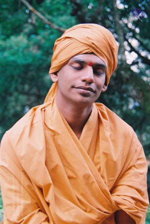 20020101 Photo 49 1F8n8DGLwXOS0lp-cXcwsYYfUdrsMkNkQ.jpg