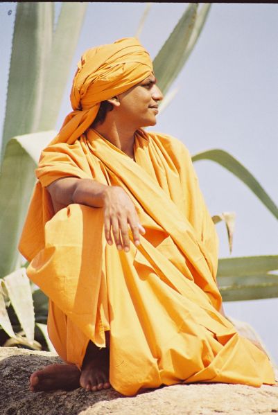 File:2002 F1030035-35.jpg