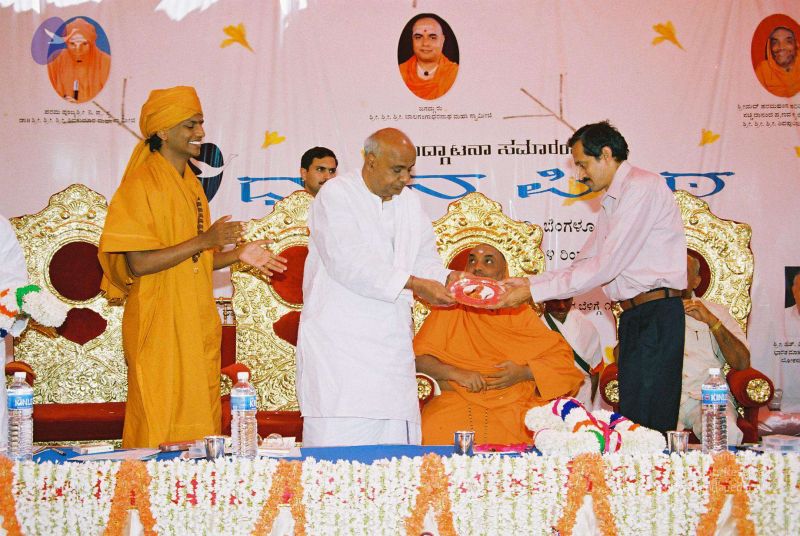 File:20030101 Photo 129 1nBQa4D33ENvPao4OUF7me3WSaZdyBeps.jpg