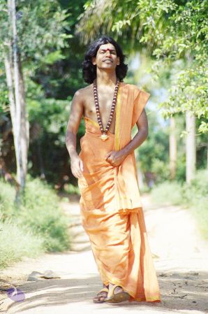 20030101 Photo 35 1H-Uma-c6-R6 N-M7q1XAhK51I8blTJtr.jpg