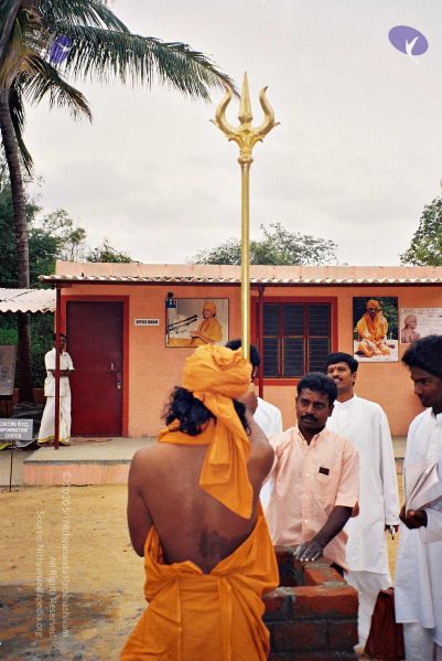 File:2003 HealersMeet 32 CMP WM.jpg