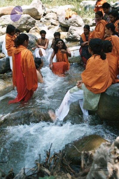 File:200406xx 14 gkvale-1AA033A CMP WM.jpg