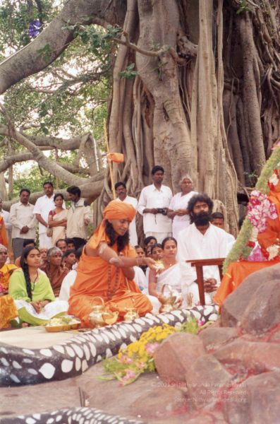 File:2004 - First Sannyas Deeksha At AdiKailaasa-412 005.jpg