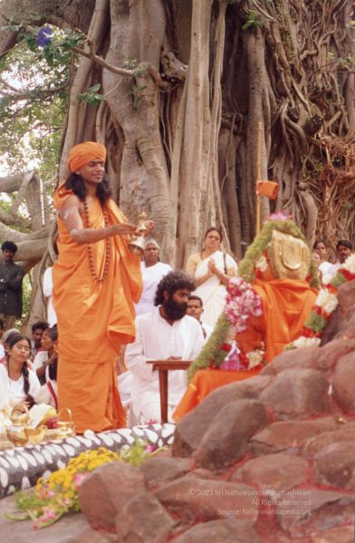 File:2004 - First Sannyas Deeksha At AdiKailaasa-412 009.jpg