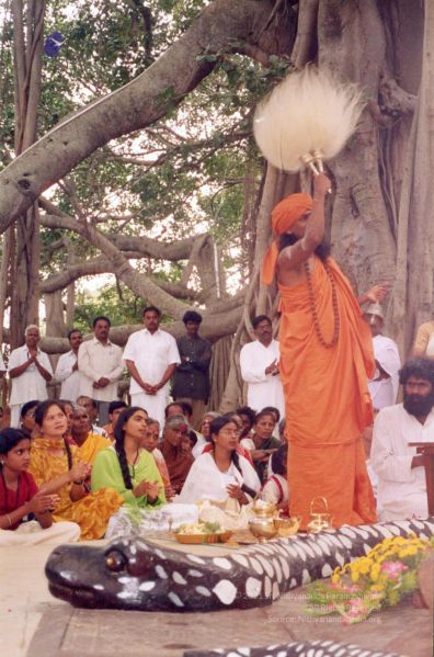 File:2004 - First Sannyas Deeksha At AdiKailaasa-412 011.jpg