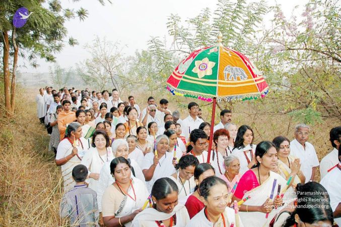 20050101 Jayanthi 2005 ashram (141) CMP WM 11.jpg