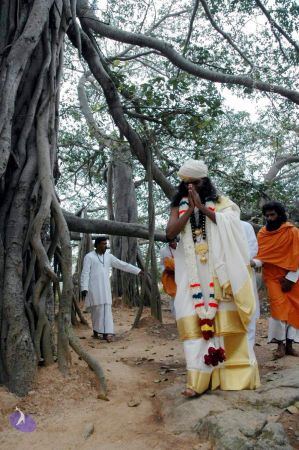 20050101 Jayanthi 2005 ashram (325) CMP WM 11.jpg