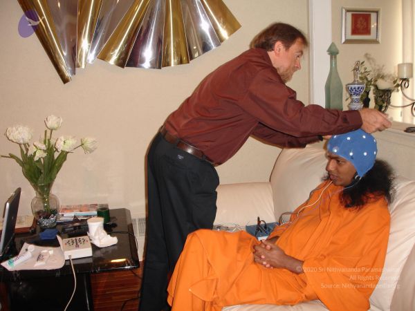 20050429 Photo 1002 1g88YgP2OLfsIWZ8WPQaowrNAyPUcSLvA.JPG