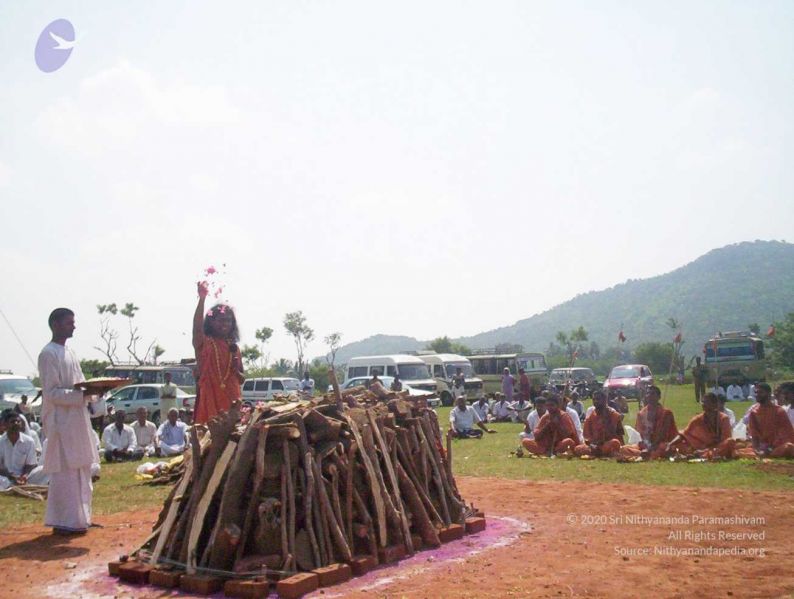 File:20051114 100 6410 CMP WM00-1.jpg