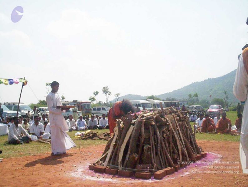 File:20051114 100 6417 CMP WM00-1.jpg