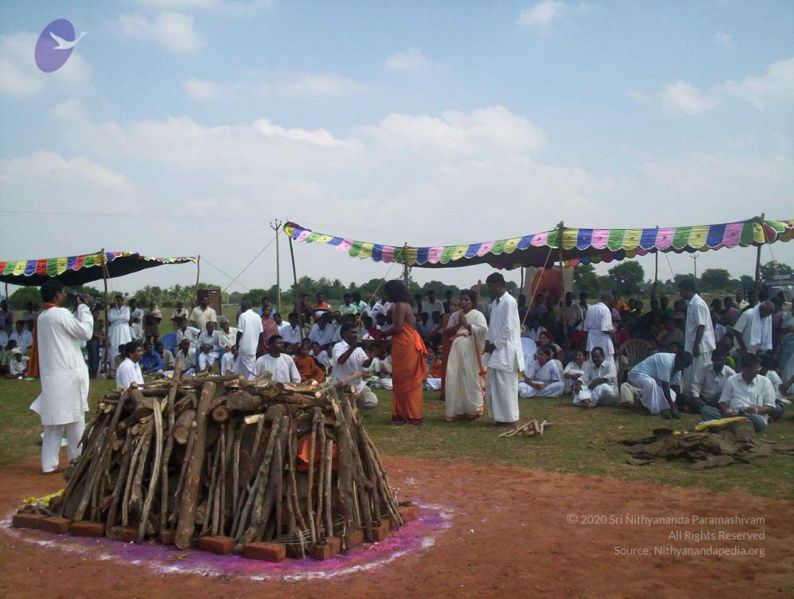 File:20051114 100 6525 CMP WM00-1.jpg