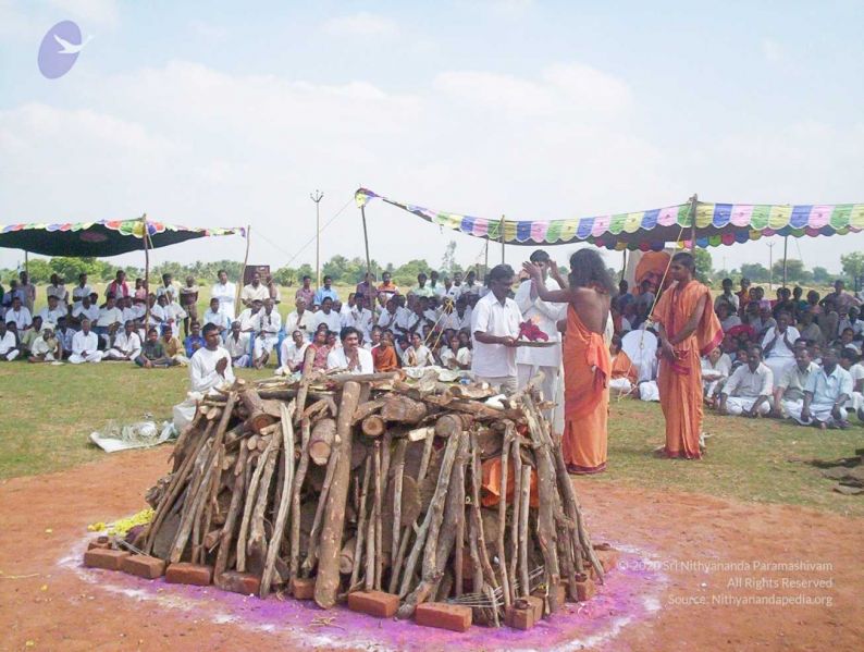 File:20051114 100 6532 CMP WM00-1.jpg