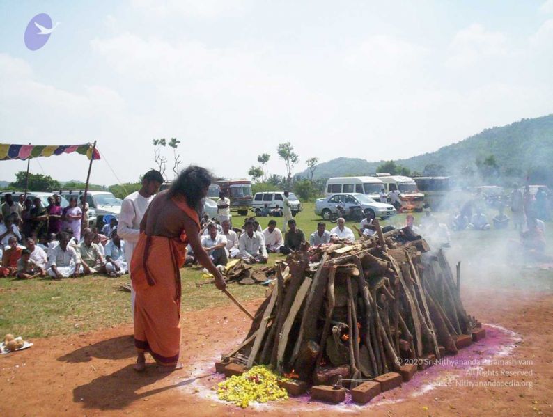 File:20051114 100 6585 CMP WM00-1.jpg