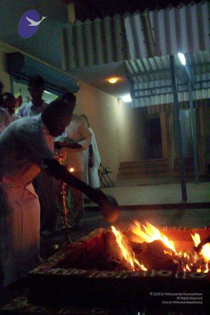 20051124 Photo 300 1vkIfSYRM4bcAhP37Zml39Rcjx3YeQz2q.jpg