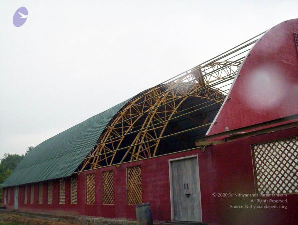 2005 100 4008 CMP WM01.jpg